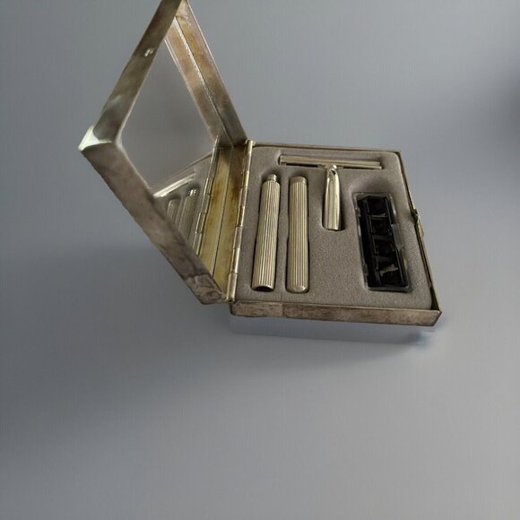 Vintage Mini Travel Razor Set Mirrored Case Contemporary Design - Picture 9 of 14
